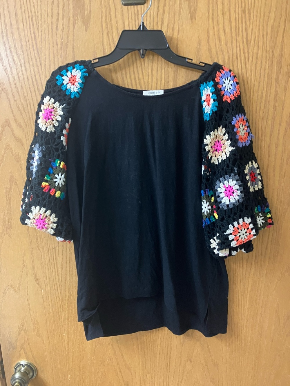 Umgee Black Top with Colorful Crochet Puff Sleeves size large